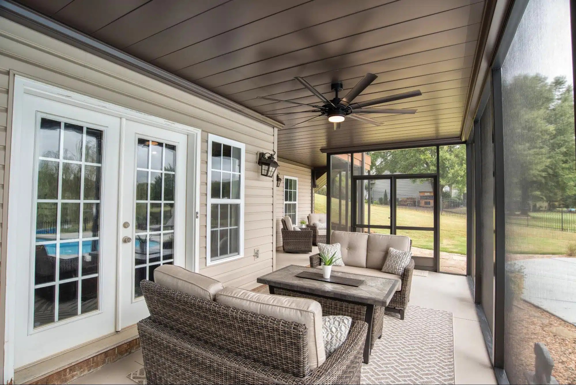 3 Season Room Vs. Screened Porch Which Is Better?