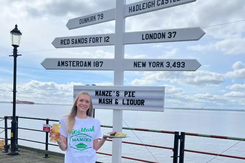 The Famous Manze's Pie & Mash now being served on Southend Pier
