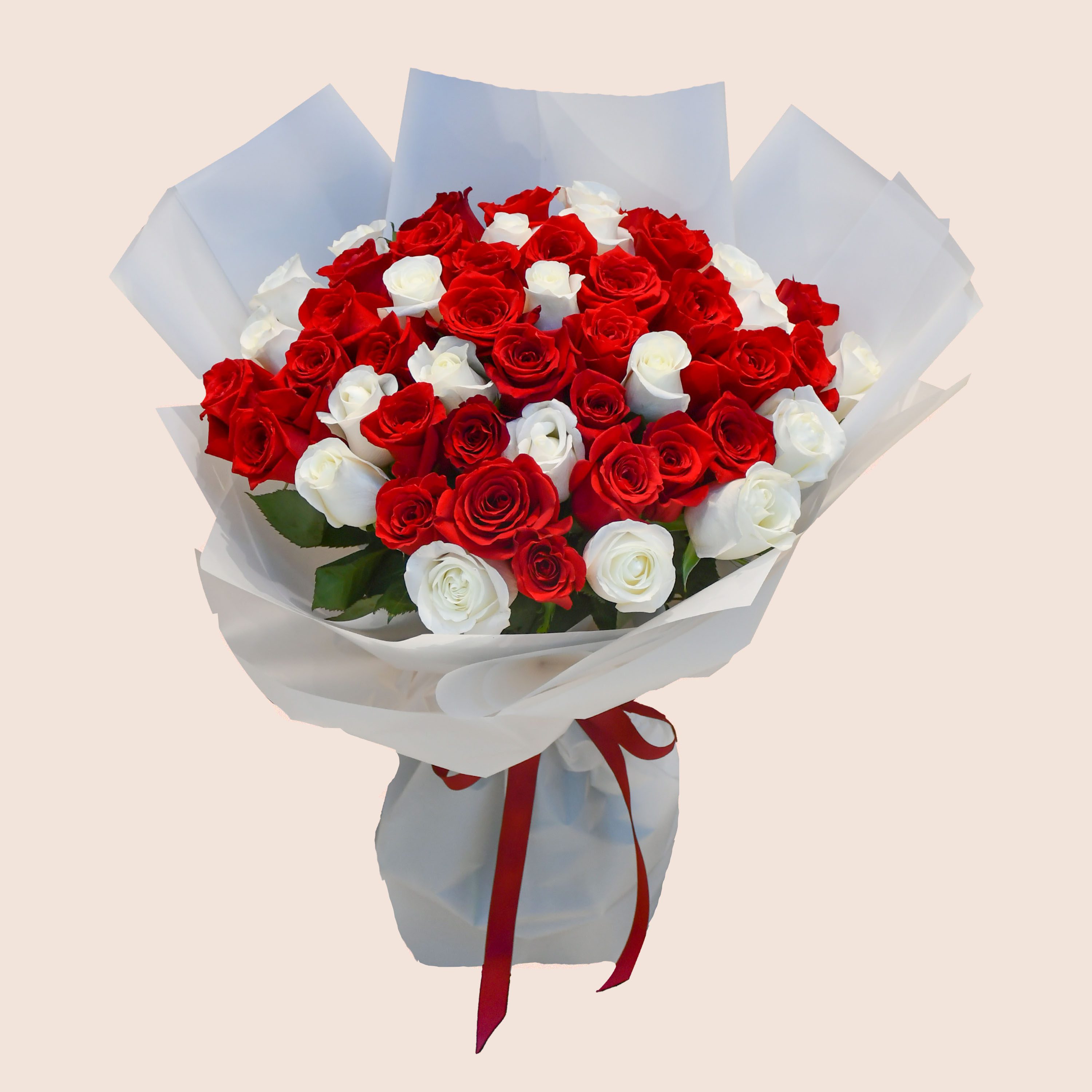 5051 Valentine Roses Bouquet Lei Rose Best flower shop in Dubai