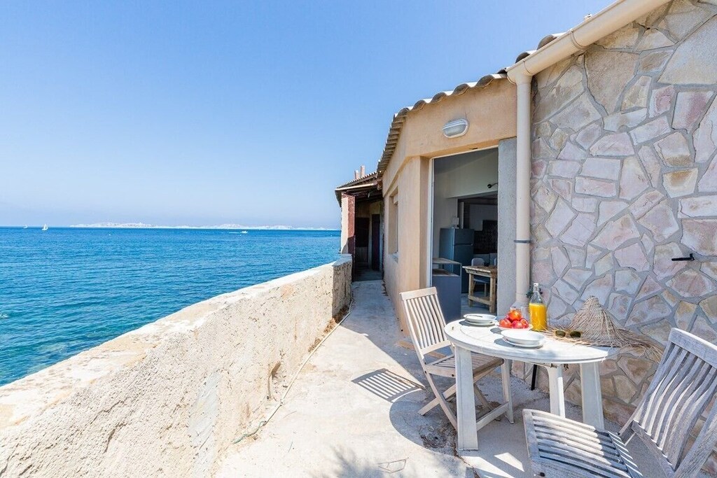 15 Best Vacation Rentals & Airbnbs in Marseille, France