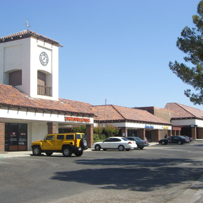 HERRITAGE SQUARE SHOPPING CENTER LEOLA Commercial Inc.