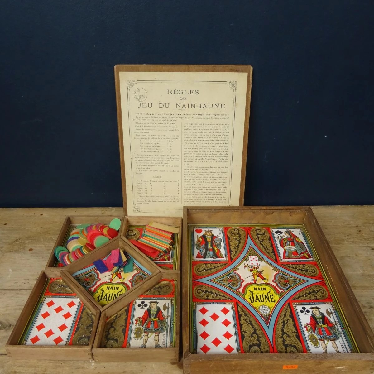 Ancien Jeu du Nain Jaune en bois avec jetons - Le palais des bricoles