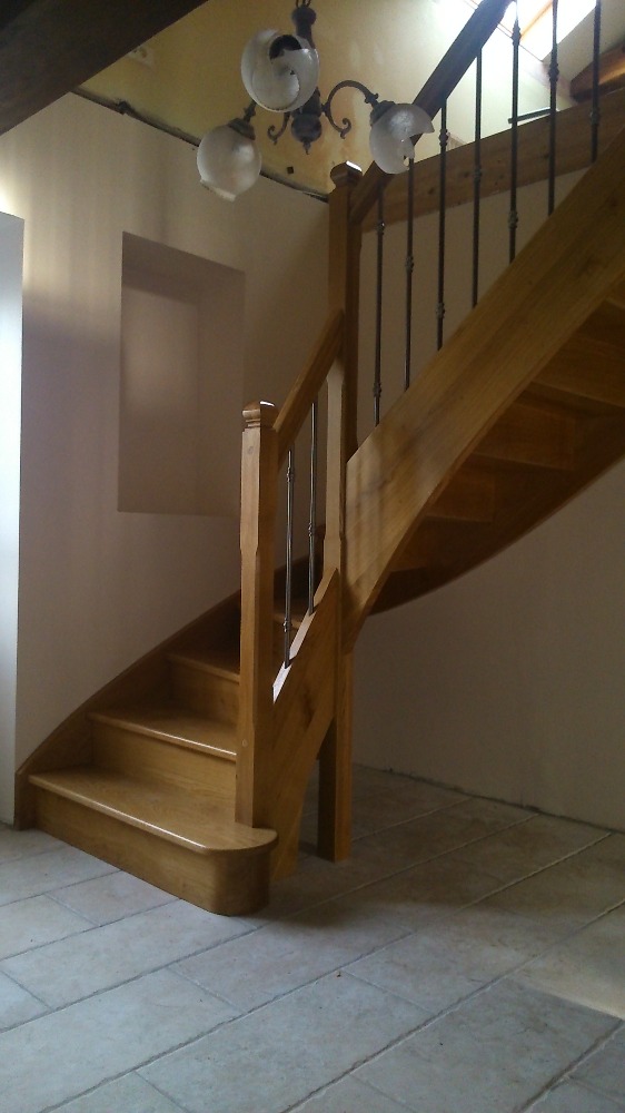 Réalisation d’escaliers - L’escalier en bois - Menuiserie en bois à Nevers