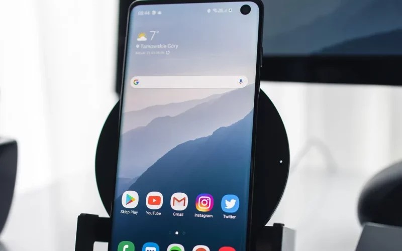 5 Cara Dapat HP Gratis dari (Android dan iPhone)