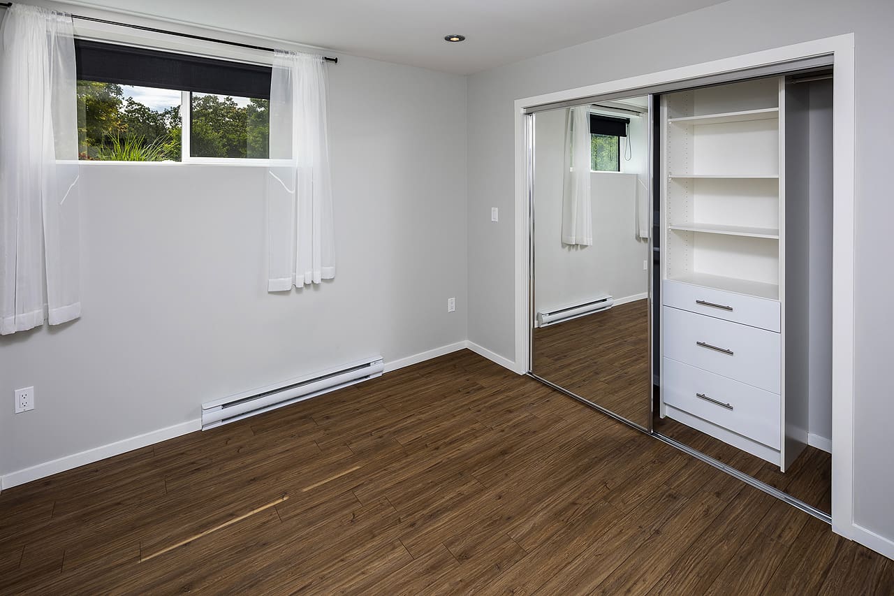 443 Chadwick Place Farrell & Associates