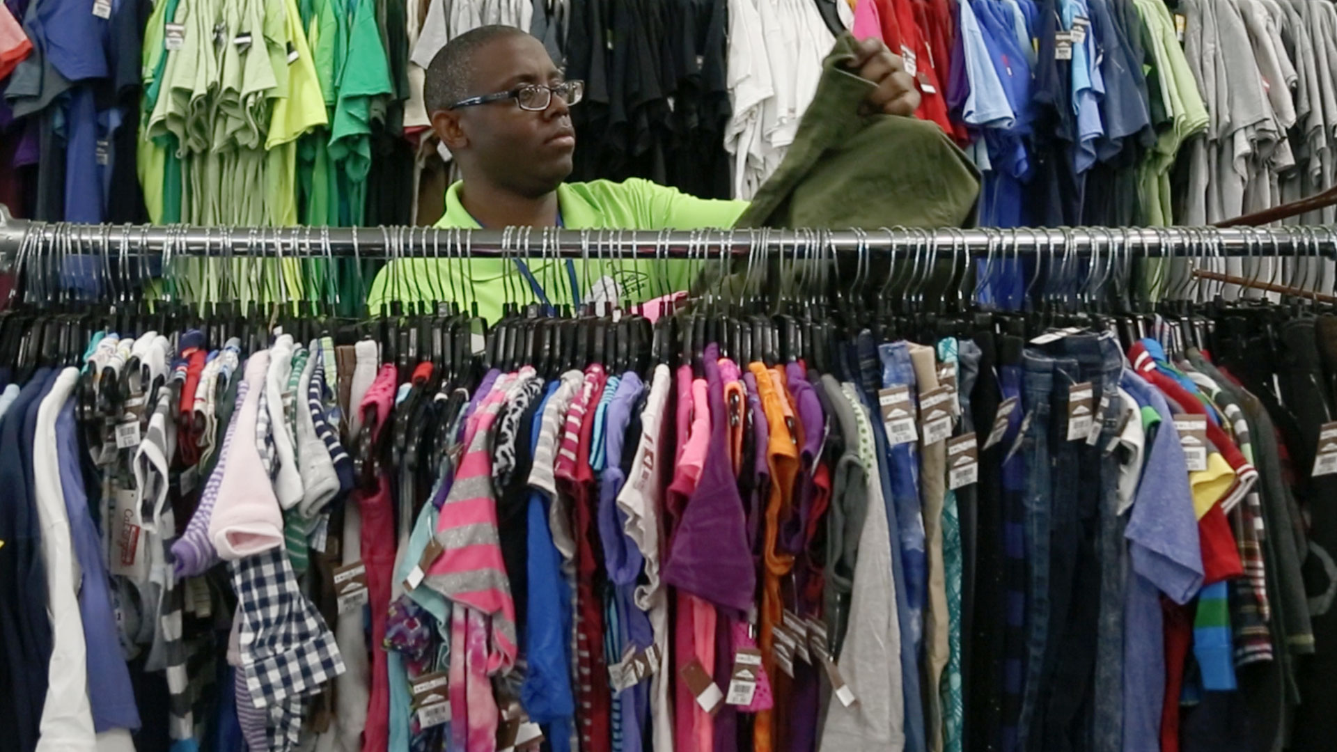 Goodwill increases employee performance and engagment with online