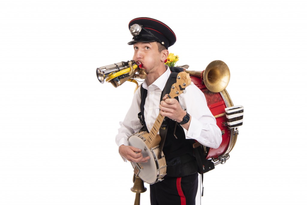 One Man Band Let's Circus