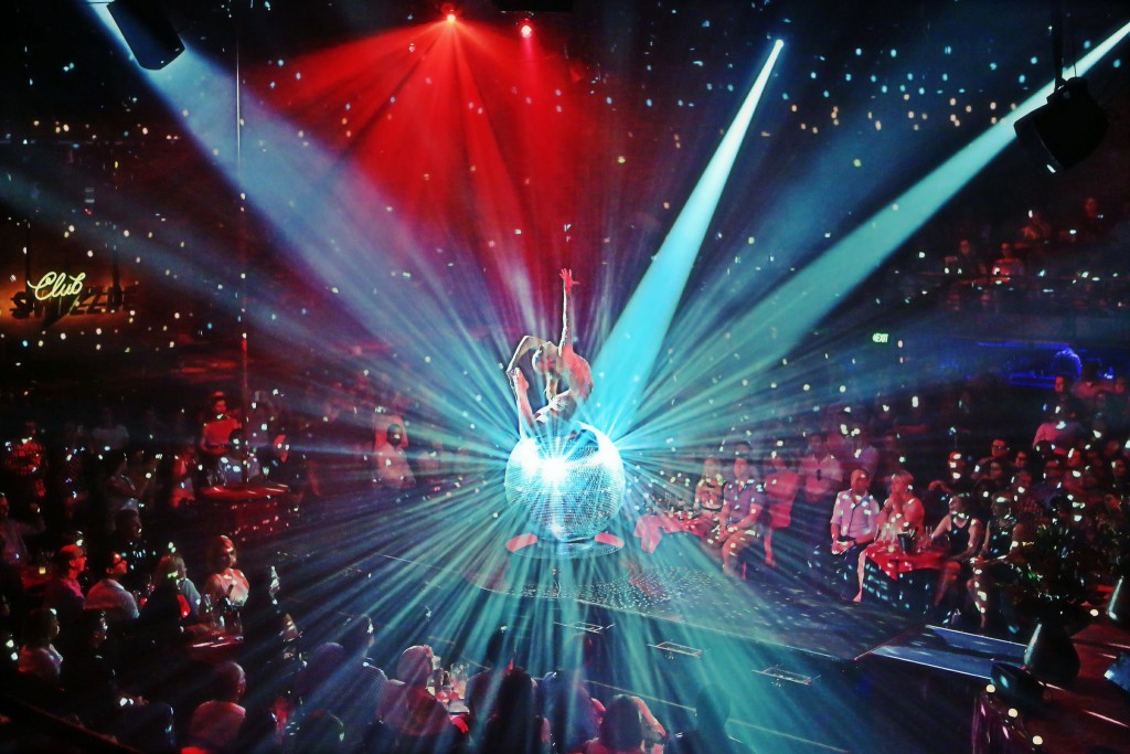 Valerie Murzak The Mirror Ball Girl Let's Circus