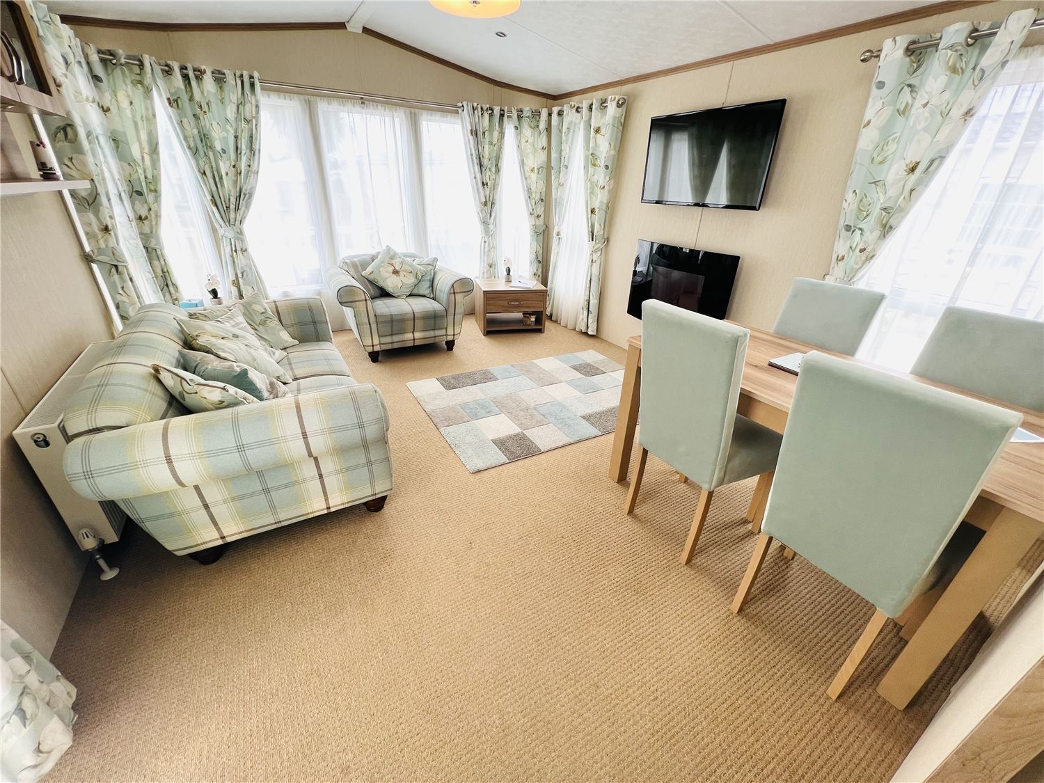 5 Sandringham Chase small dog on request Holiday Home for rent in