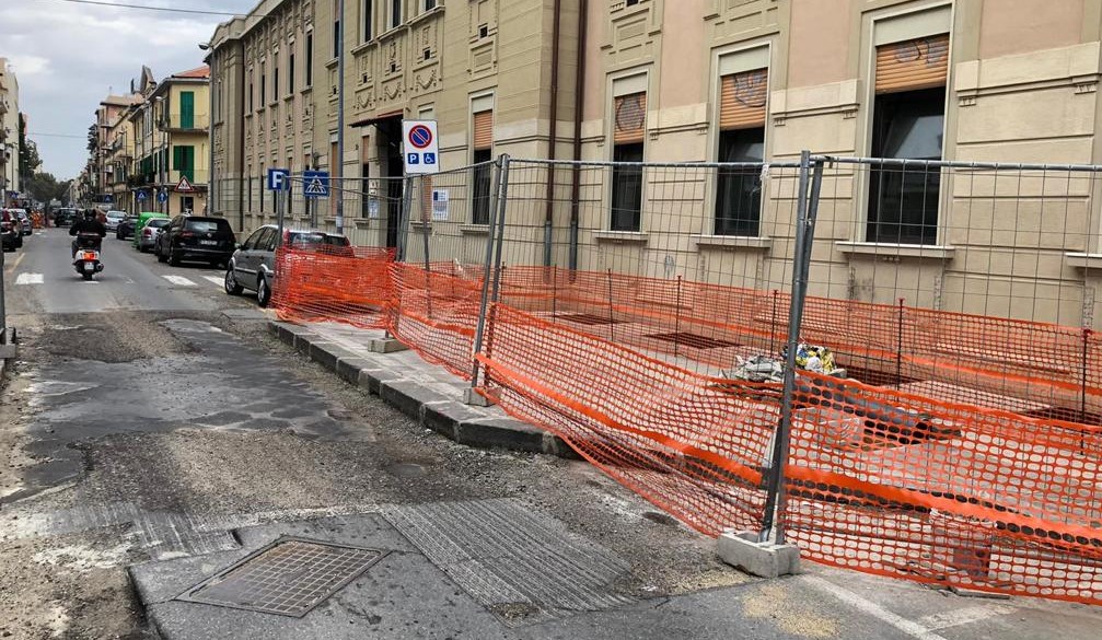 Scuola Verona Trento, I Genitori Degli Studenti: "Arrivano I Banchi Ma Non Si Può Riprendere A Pieno Regime" 585_x_1007_jpg