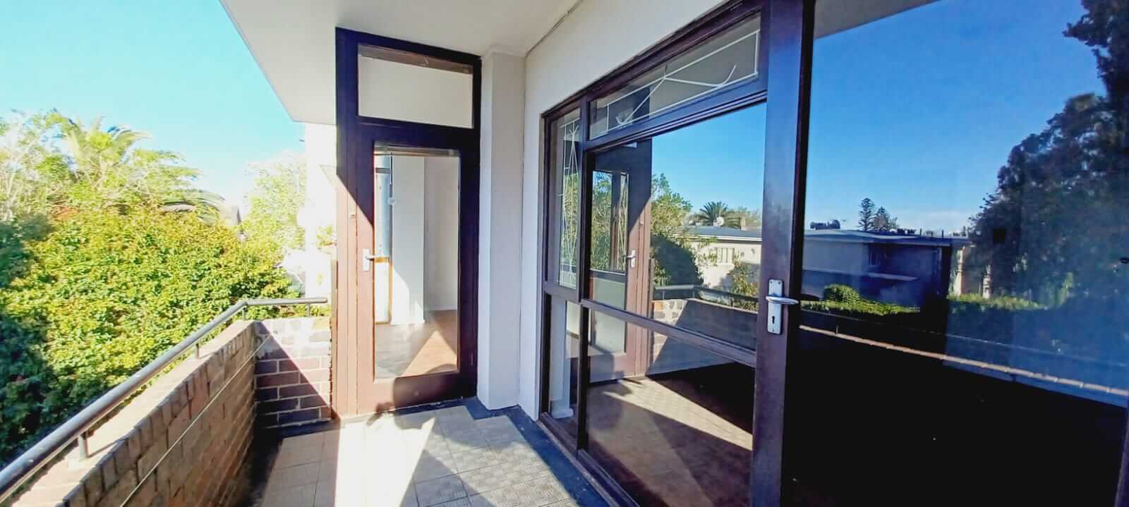 3 Bedroom Flat to Rent in Kenilworth LettingWorx