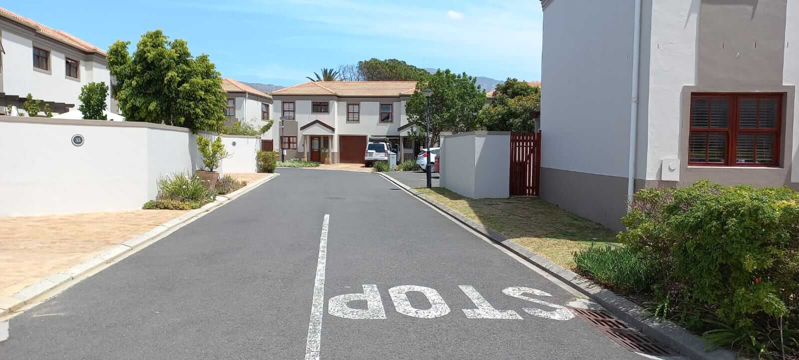 3 Bedroom Townhouse to Rent in Tokai HG33 LettingWorx