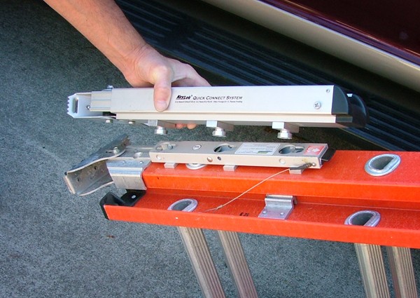 Ladder Leveler Stabilizer (KeyLok® Quick Connect Style) Levelok
