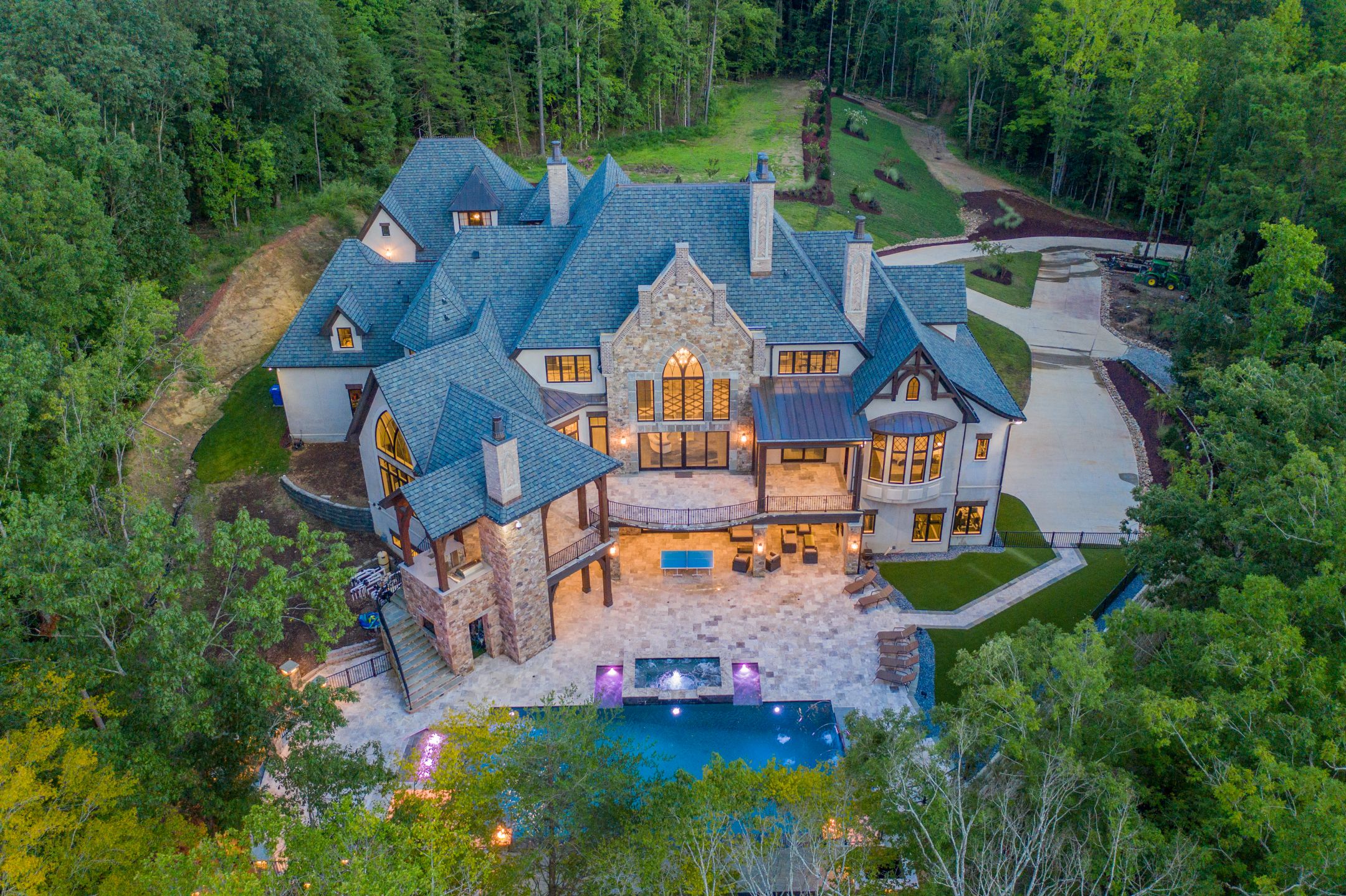 Property Highlight Grand Lac Chateau Leverage