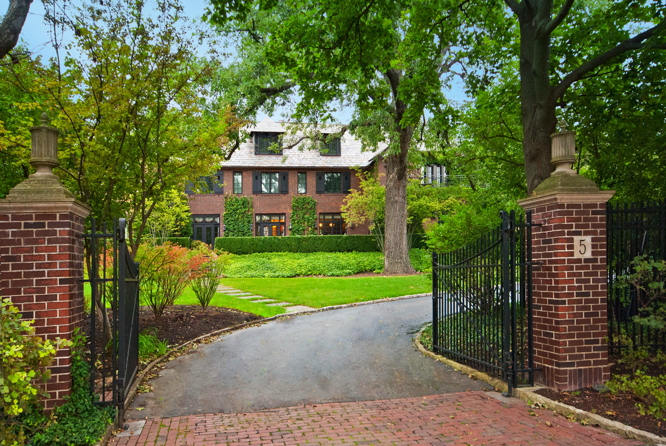 Property of the Week 5 Indian Hill, Leverage