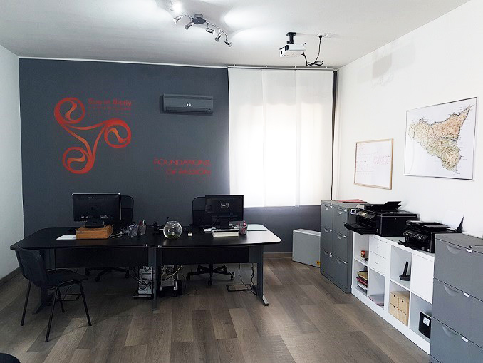 Buy In Sicily Real Estate Paternò Office Leverage