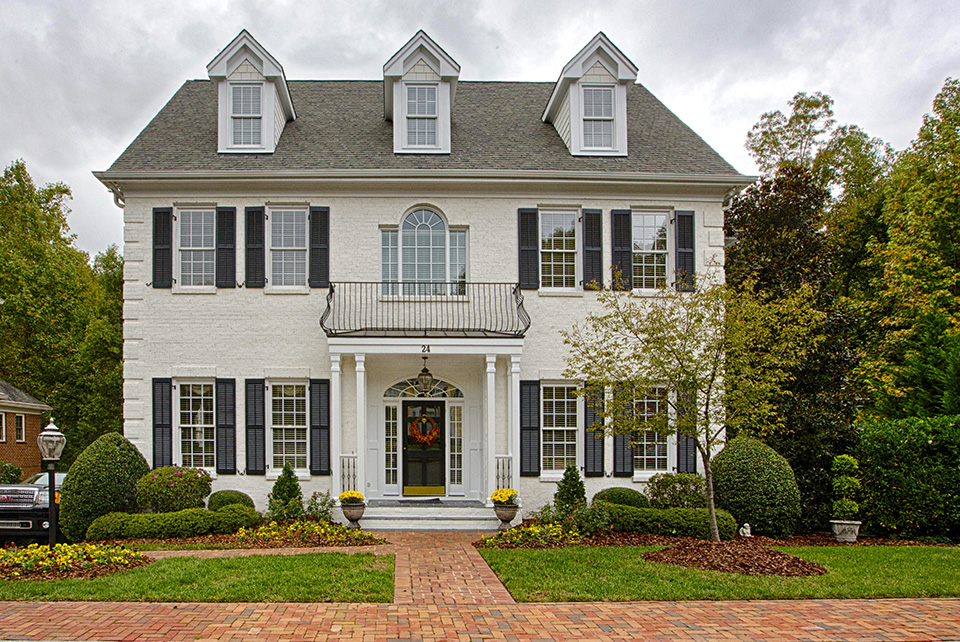 10 Unbelievable Luxury Homes Under 1 Million Leverage