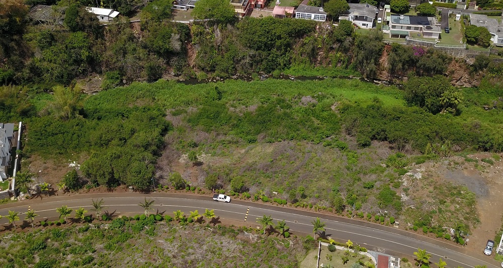 Au bout du monde, a treasure in Ébène Lexpress Property