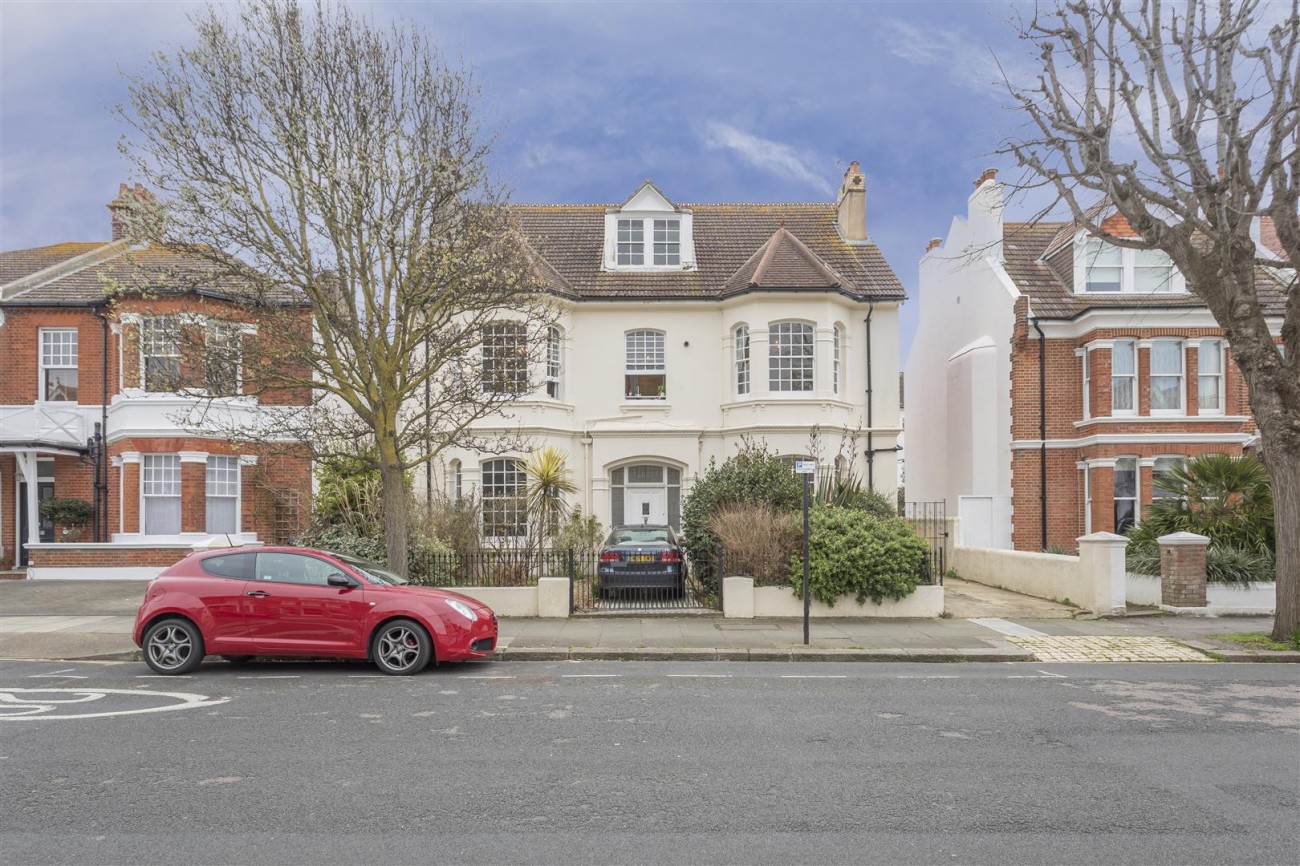 Sackville Gardens, Hove, 2 bedroom, Apartment