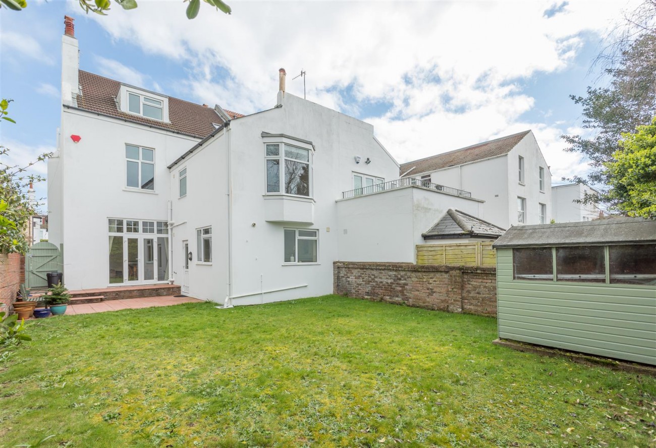 Sackville Gardens, Hove, 5 bedroom, House SemiDetached