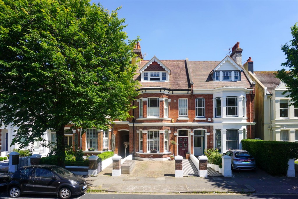Sackville Gardens, Hove, 6 bedroom, House