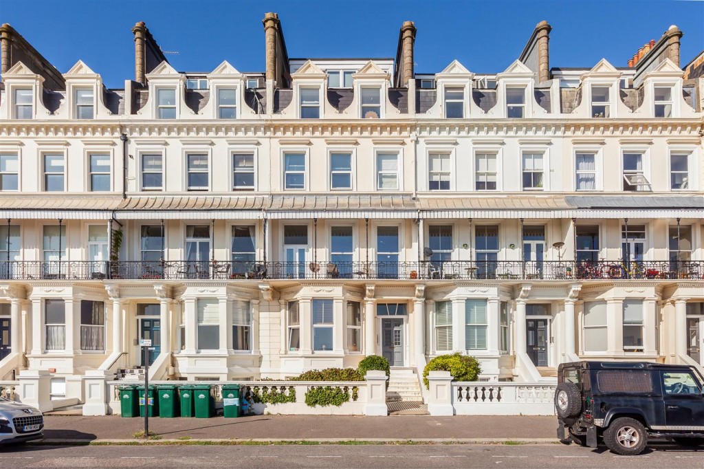 Kingsway, Hove, 3 bedroom, Flat Conversion
