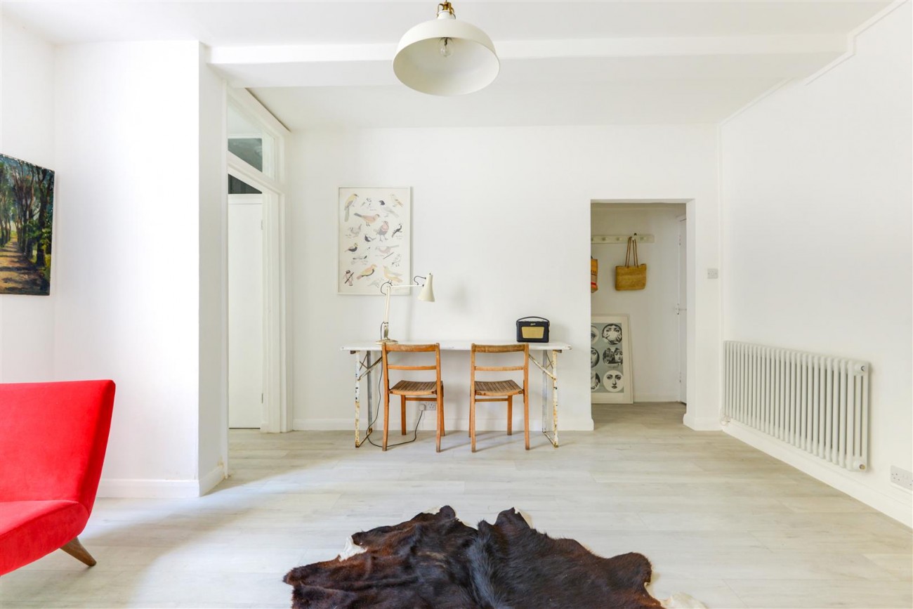 First Avenue, Hove, Apartment