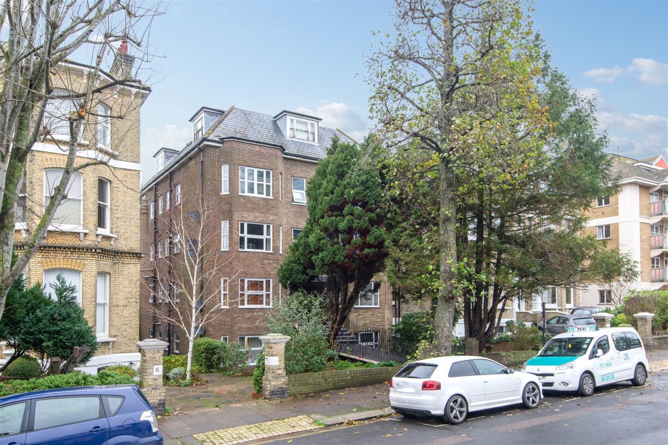Eaton Gardens, Hove, 1 bedroom, Apartment