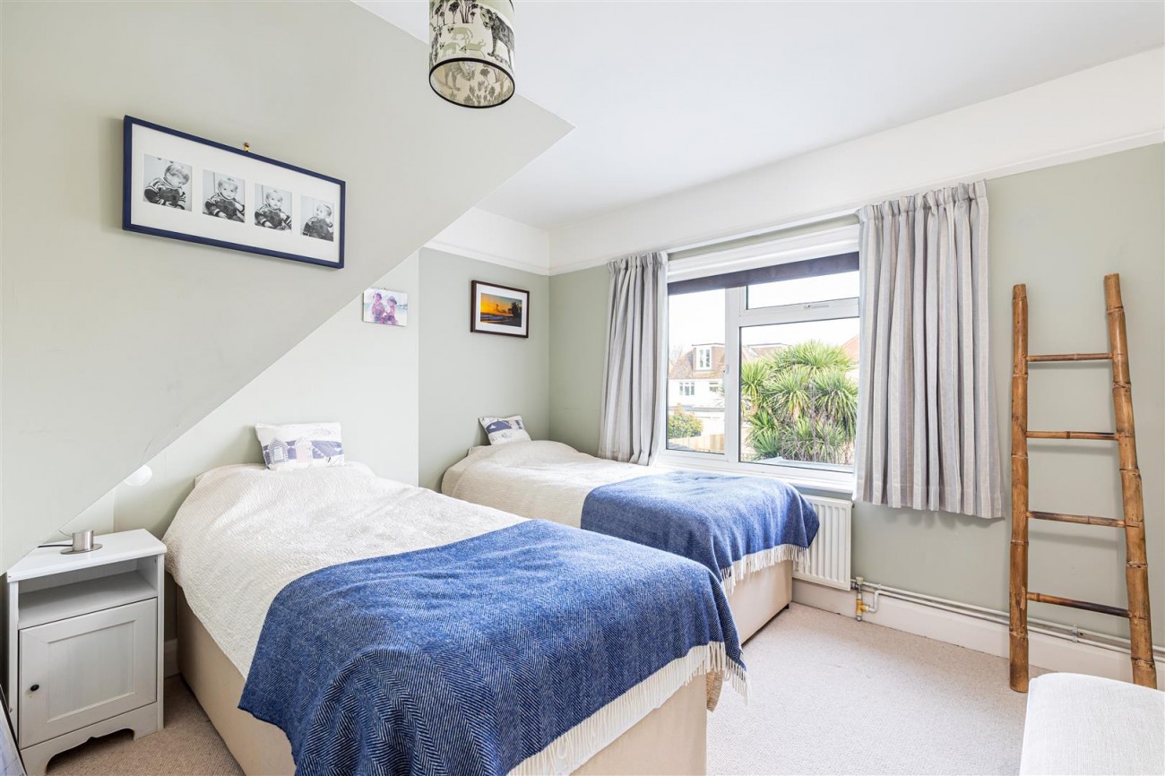 Derek Avenue, Hove, 4 bedroom, House