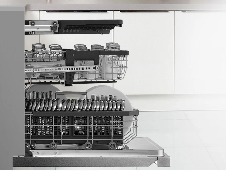 LG SIGNATURE Top Control Smart WiFi Enabled Dishwasher with TrueSteam