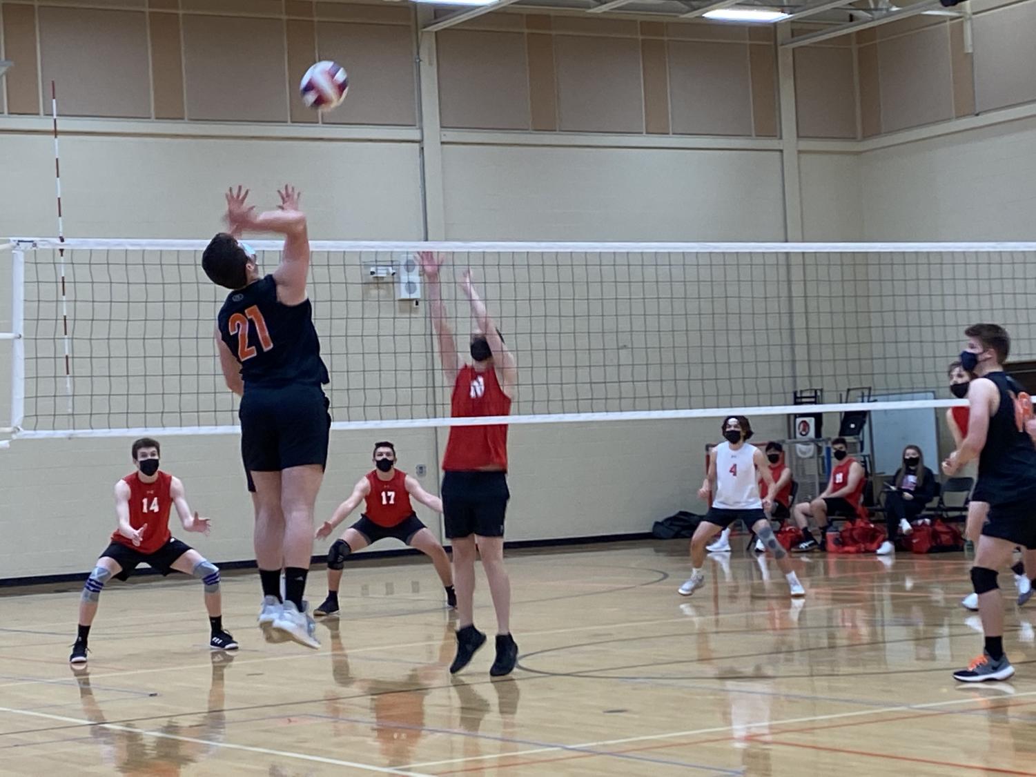 Boys volleyball comes up short in thriller against Mundelein Drops of Ink