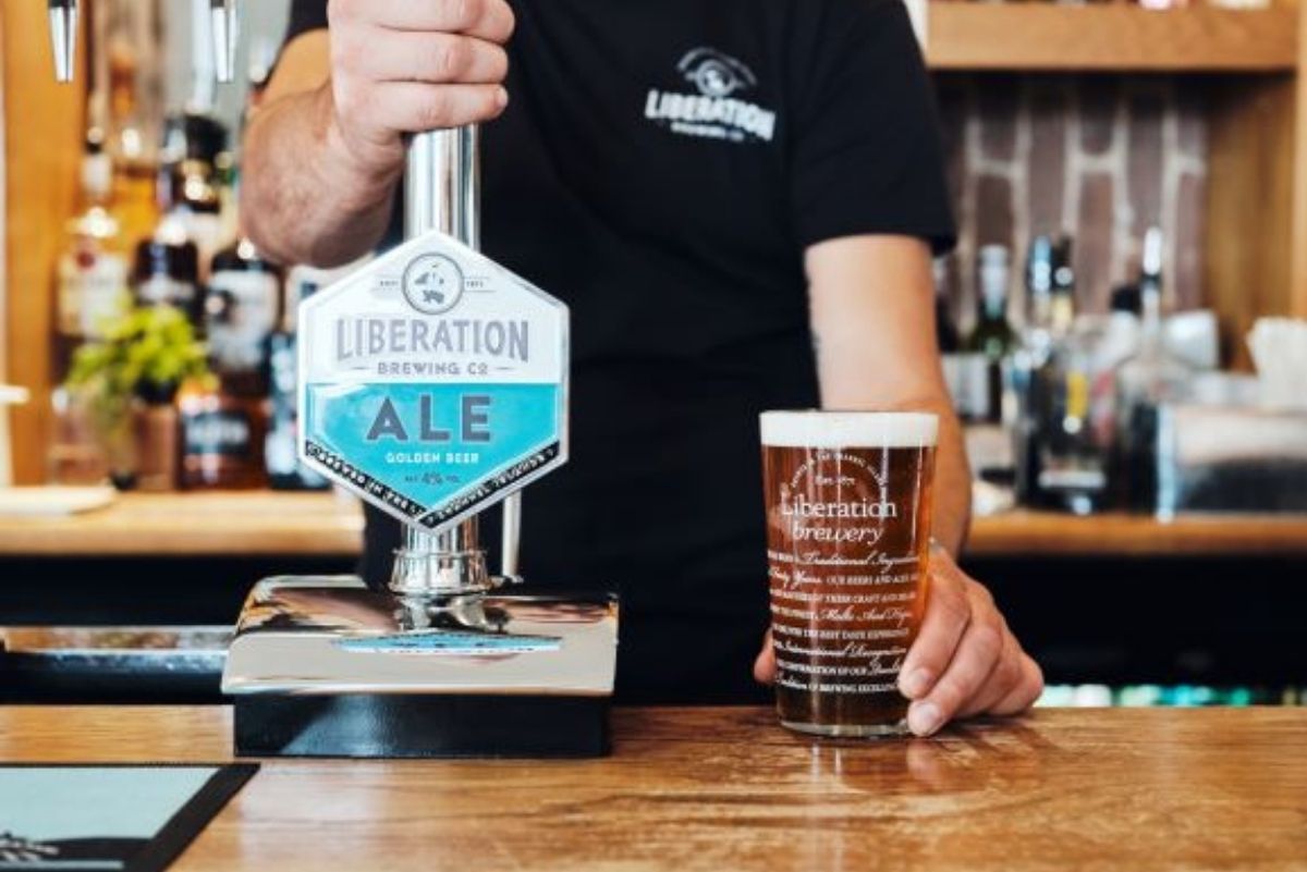 White Horse Pub & Dining Liberation Group