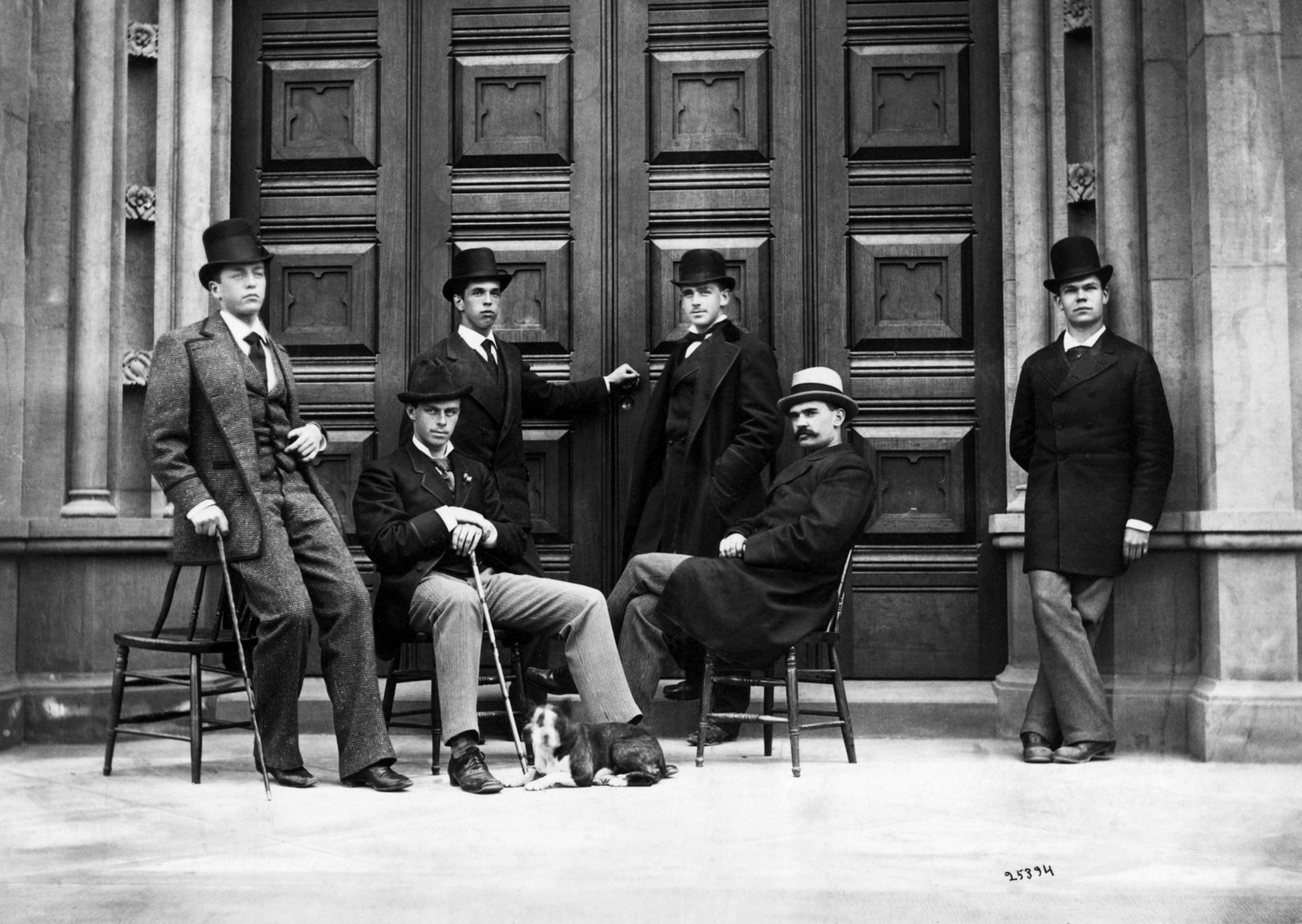 верхушка буржуазии. крупная буржуазия это. буржуазия нового времени 7 класс. французская буржуазия 19 века. верхушка буржуазии.