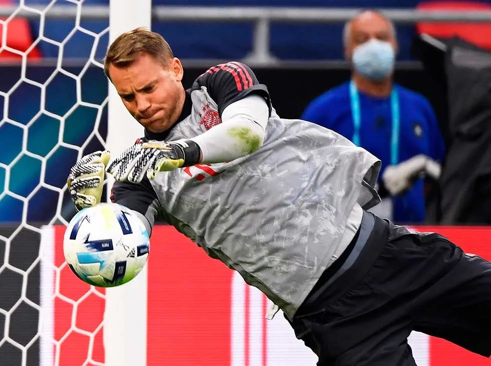 Manuel Neuer, best goalkeeper of the 20192020 Champions League Líder