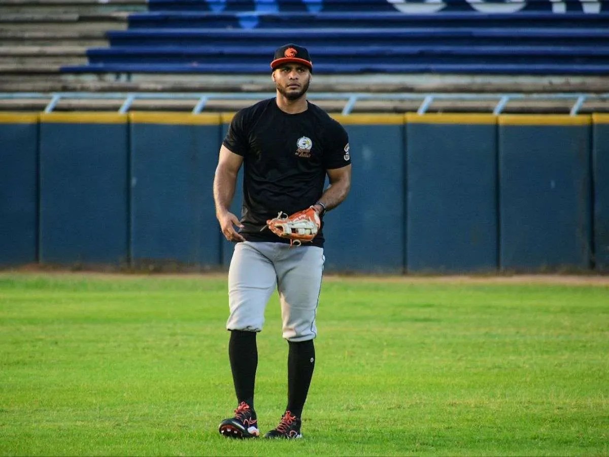 Ángel Reyes alcanza los 200 hits en LVBP
