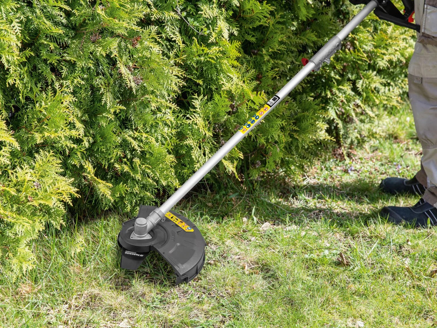 PARKSIDE PERFORMANCE® 2 en 1 débroussailleuse et coupe…