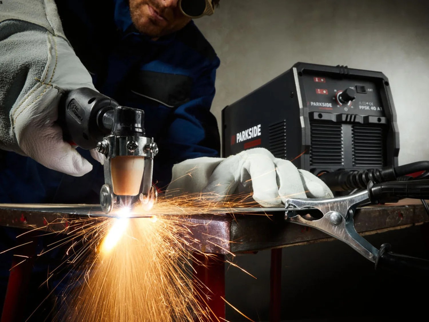 Plasmaschneider mit integriertem Kompressor »PPSK 40 A…