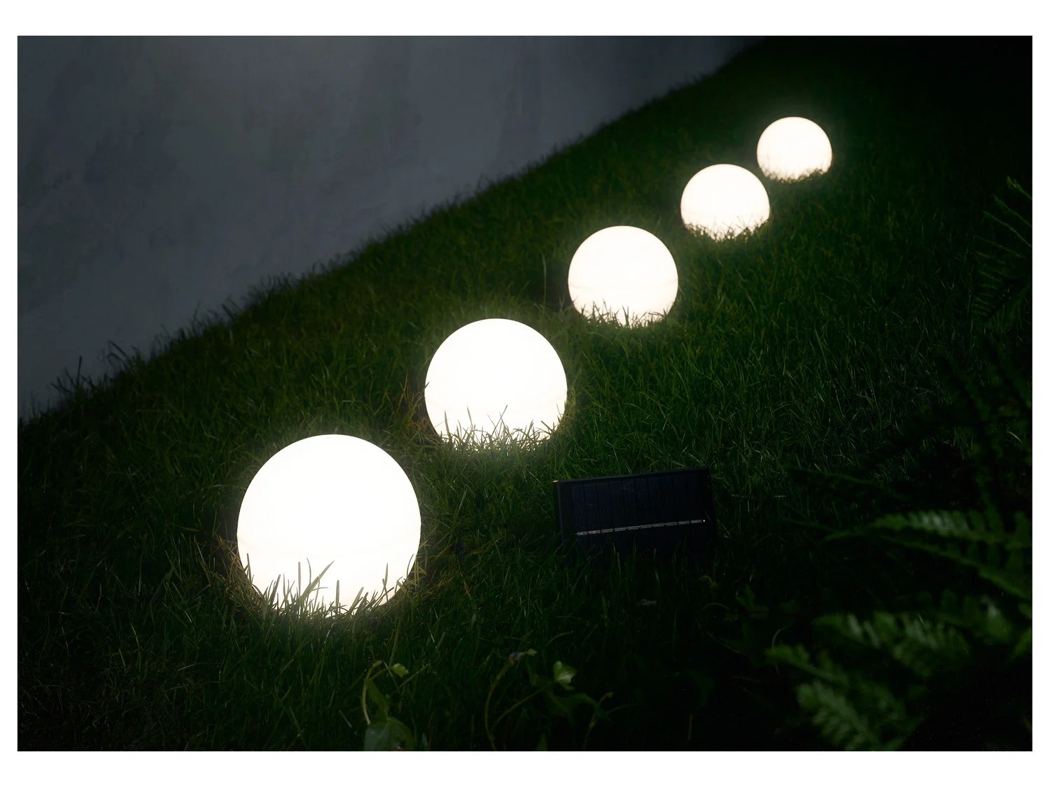 LIVARNO home LED Solar Bodenlichterkette, mit 5 Leucht…