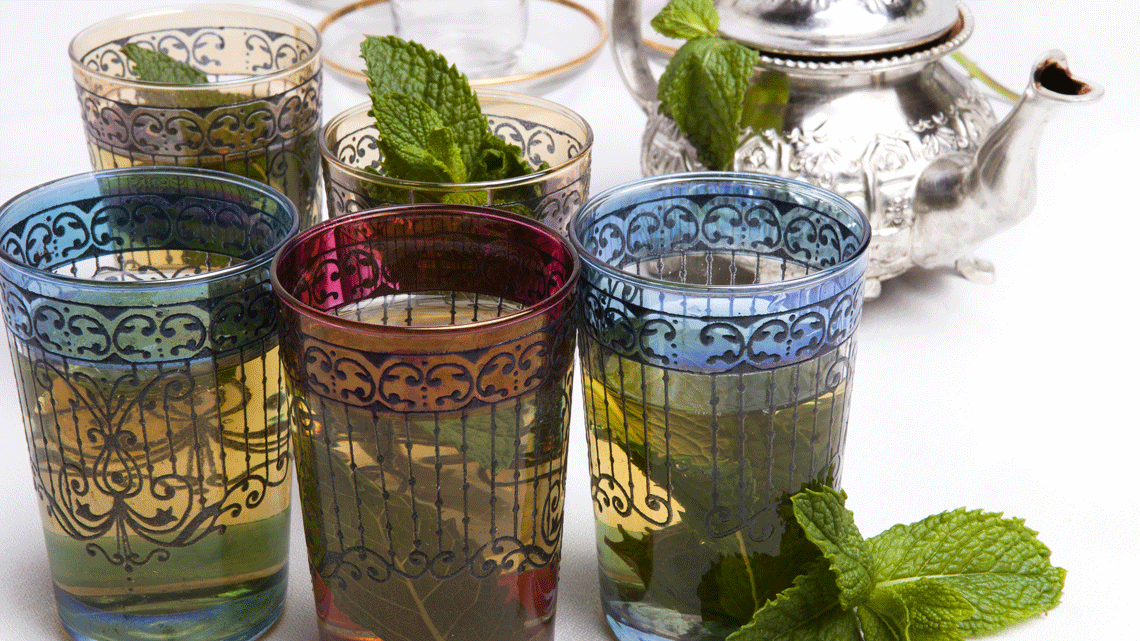 Come fare il tè verde alla menta marocchino in casa, ecco la ricetta