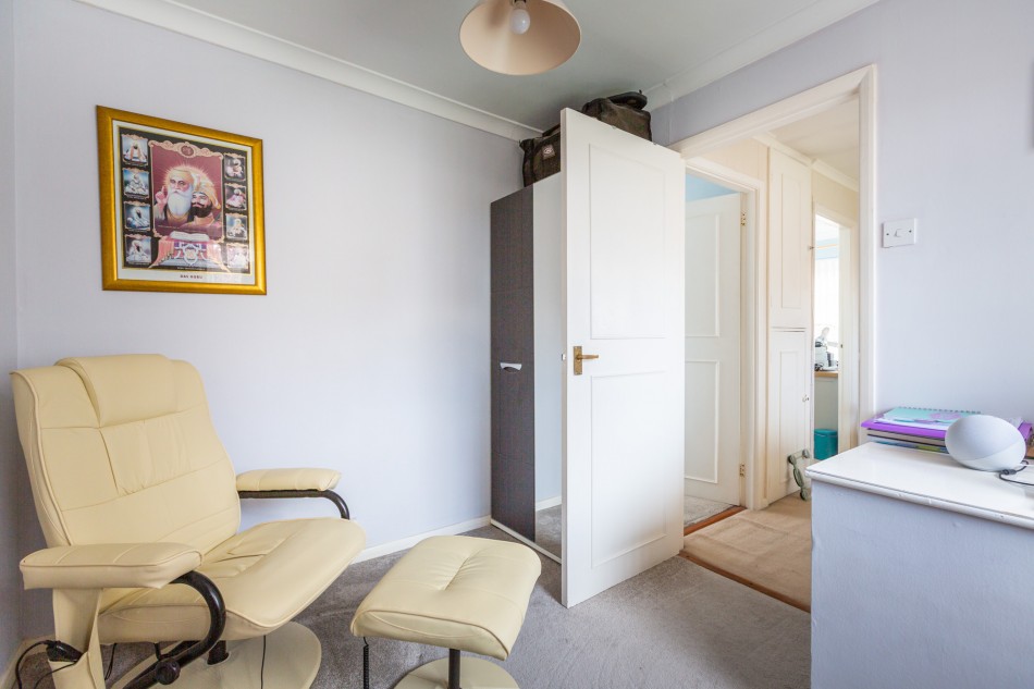 Tennyson Avenue, Rugby Life Investments Estate Agency