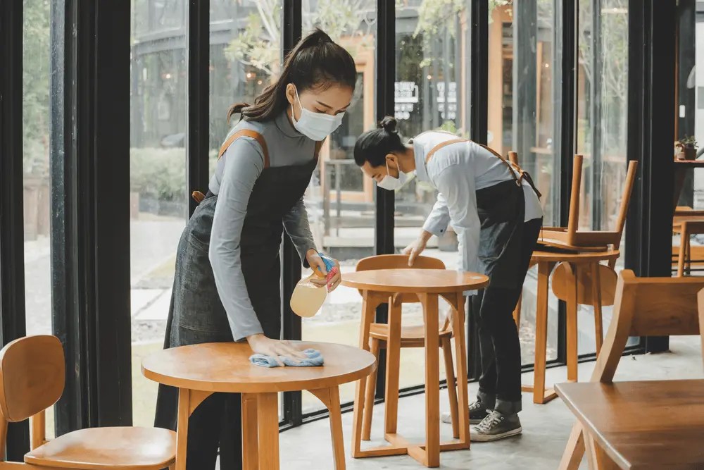 3 Reasons to Outsource Restaurant Kitchen Cleaning to Professionals