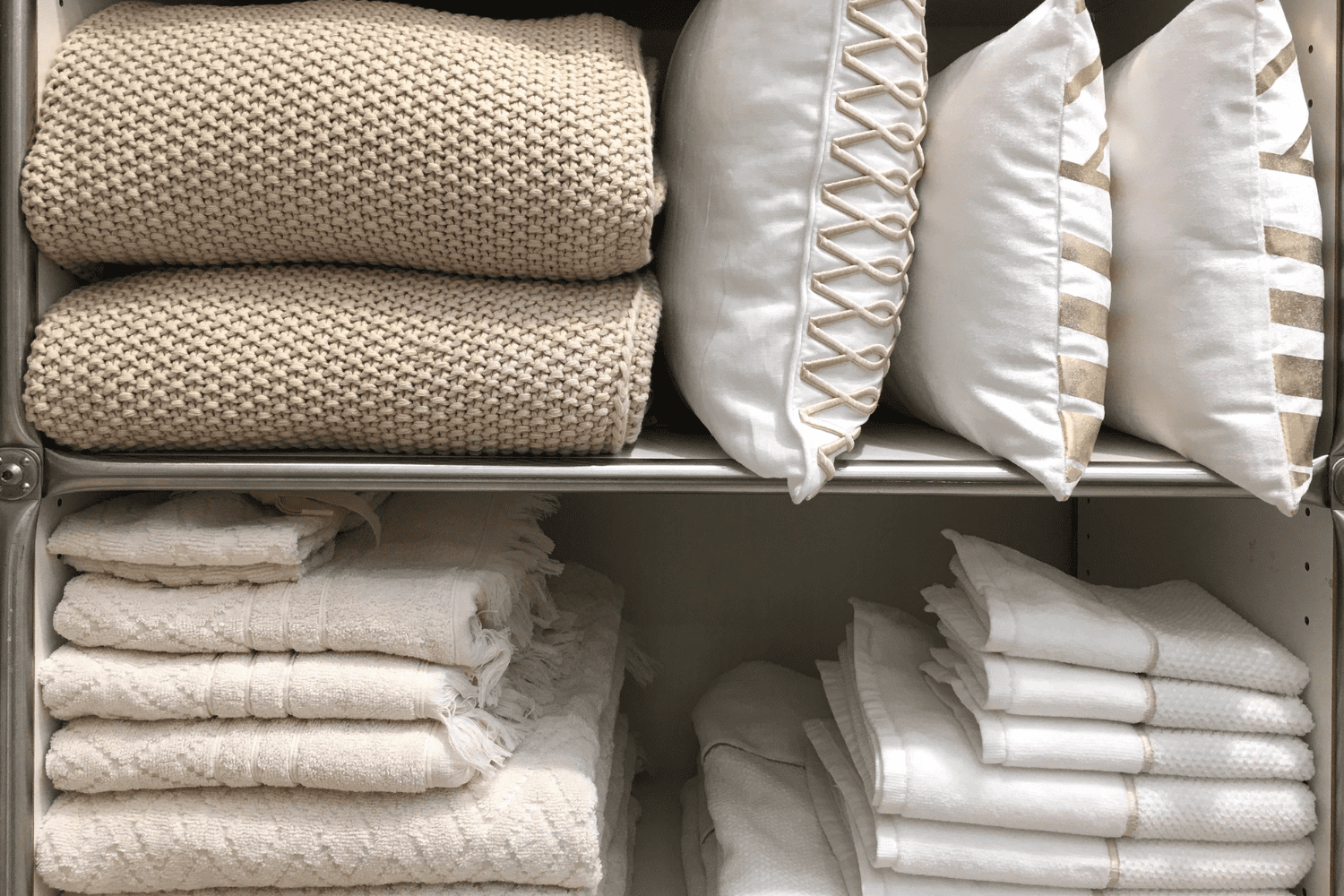 Less Mess Challenge, Week 5 Laundry Room & Linens