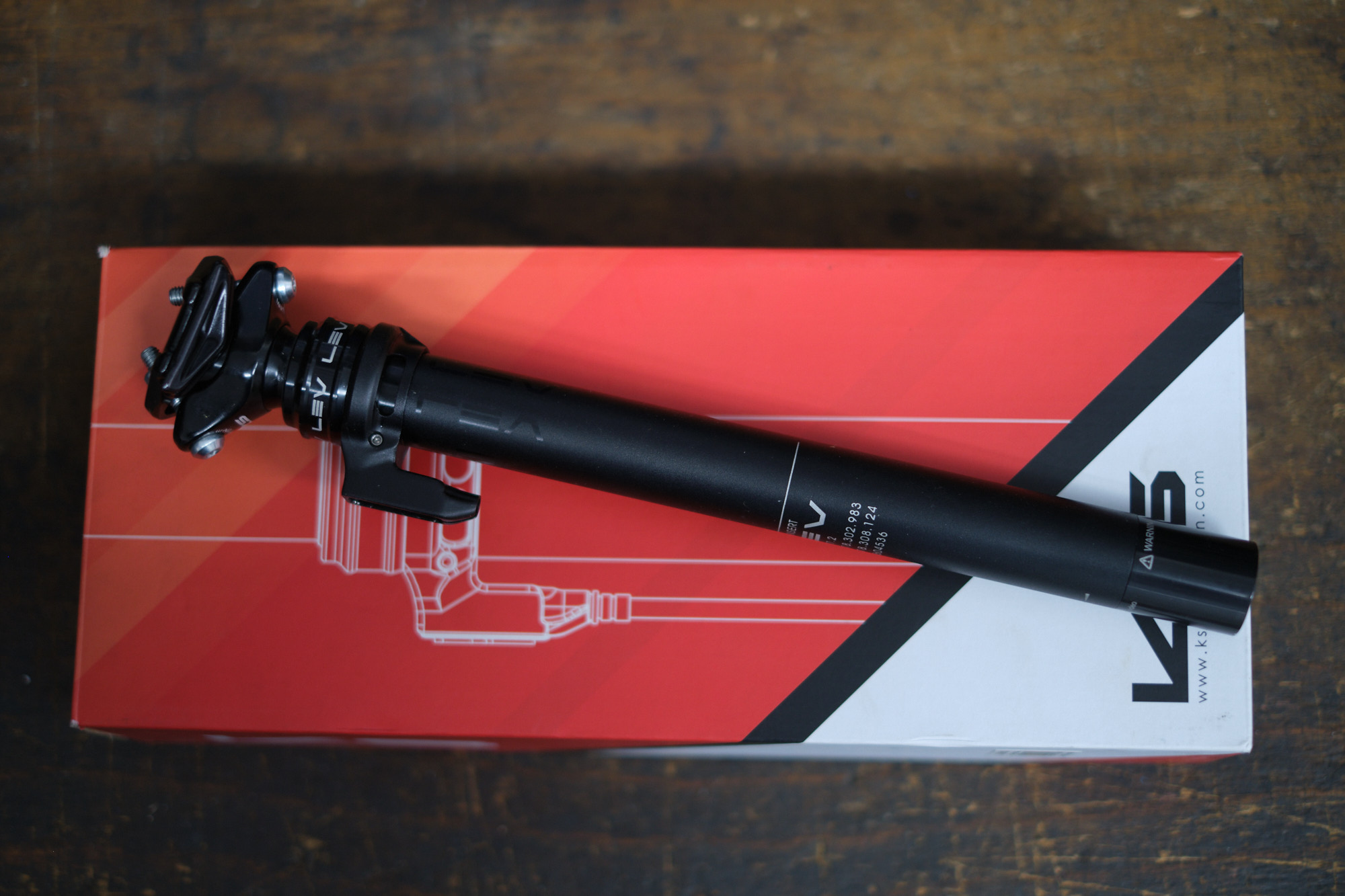 Sattelstütze KS Suspension LEV 27,2x400mm mit Remote Light Wolf Studio