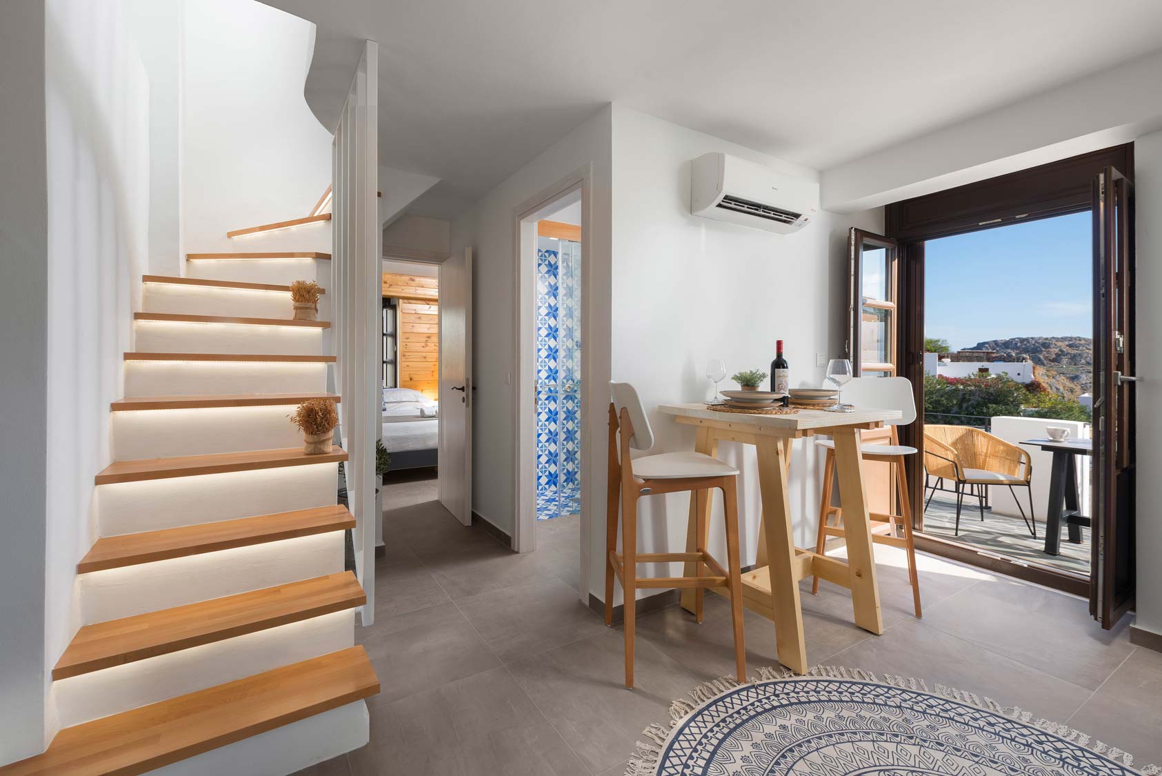 Large Amphitheatre Apartments Lindos with Simple Design