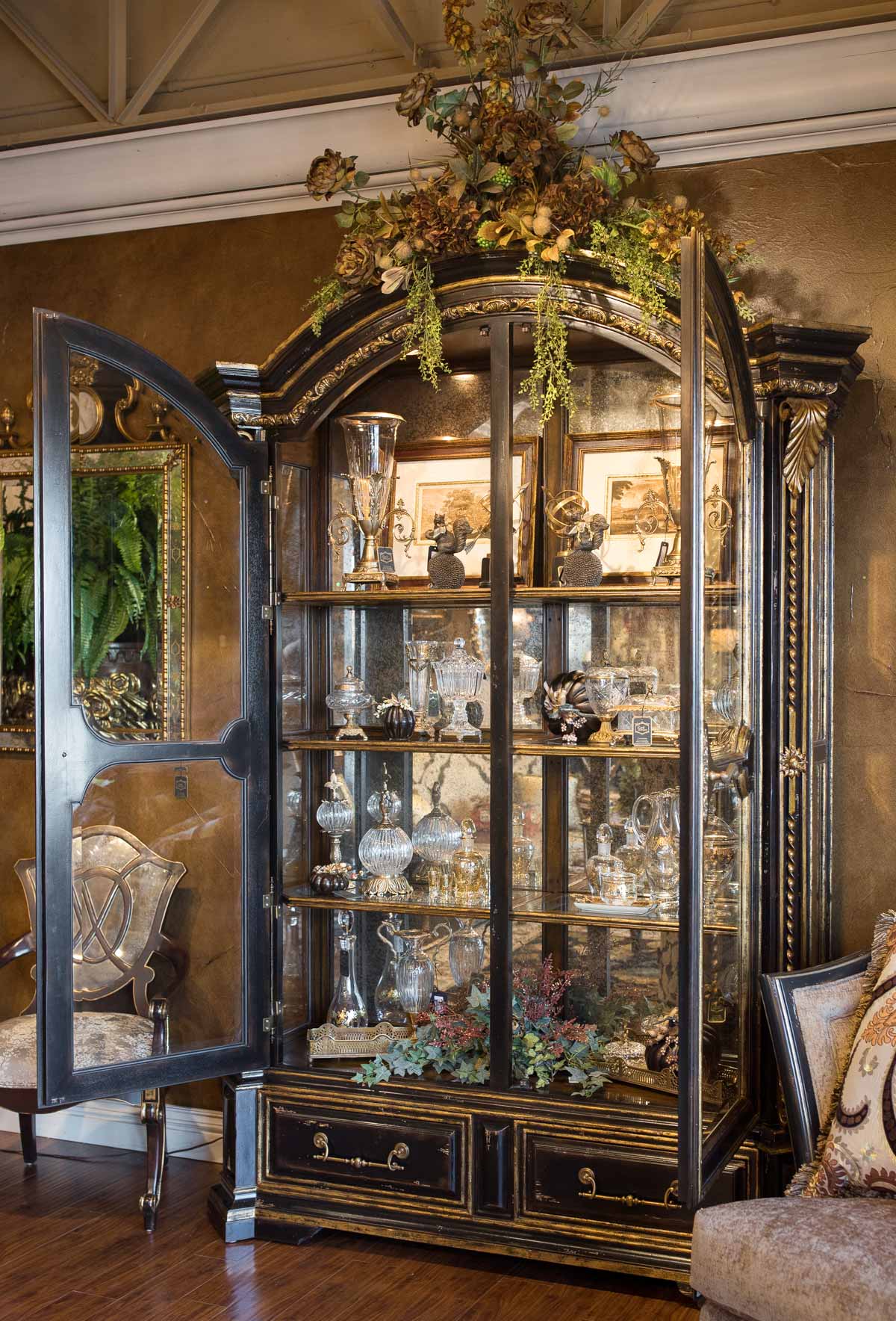 MARGE CARSON FURNITURE ILLINOIS LINLY DESIGNS