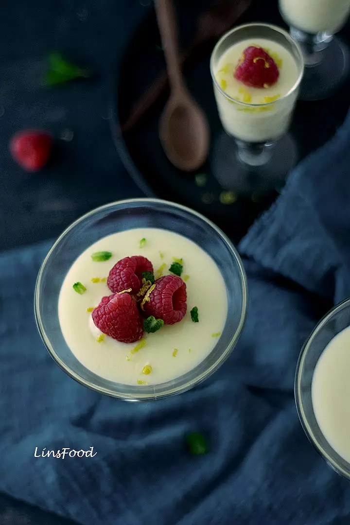 Lemon Posset (an easy, 3ingredient, old British Dessert)