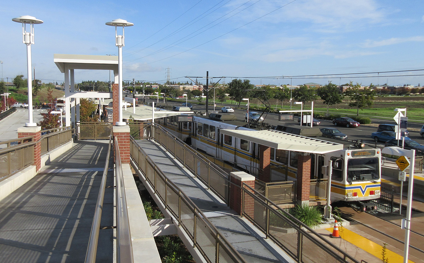 Cosumnes River College Light Rail Station Lionakis