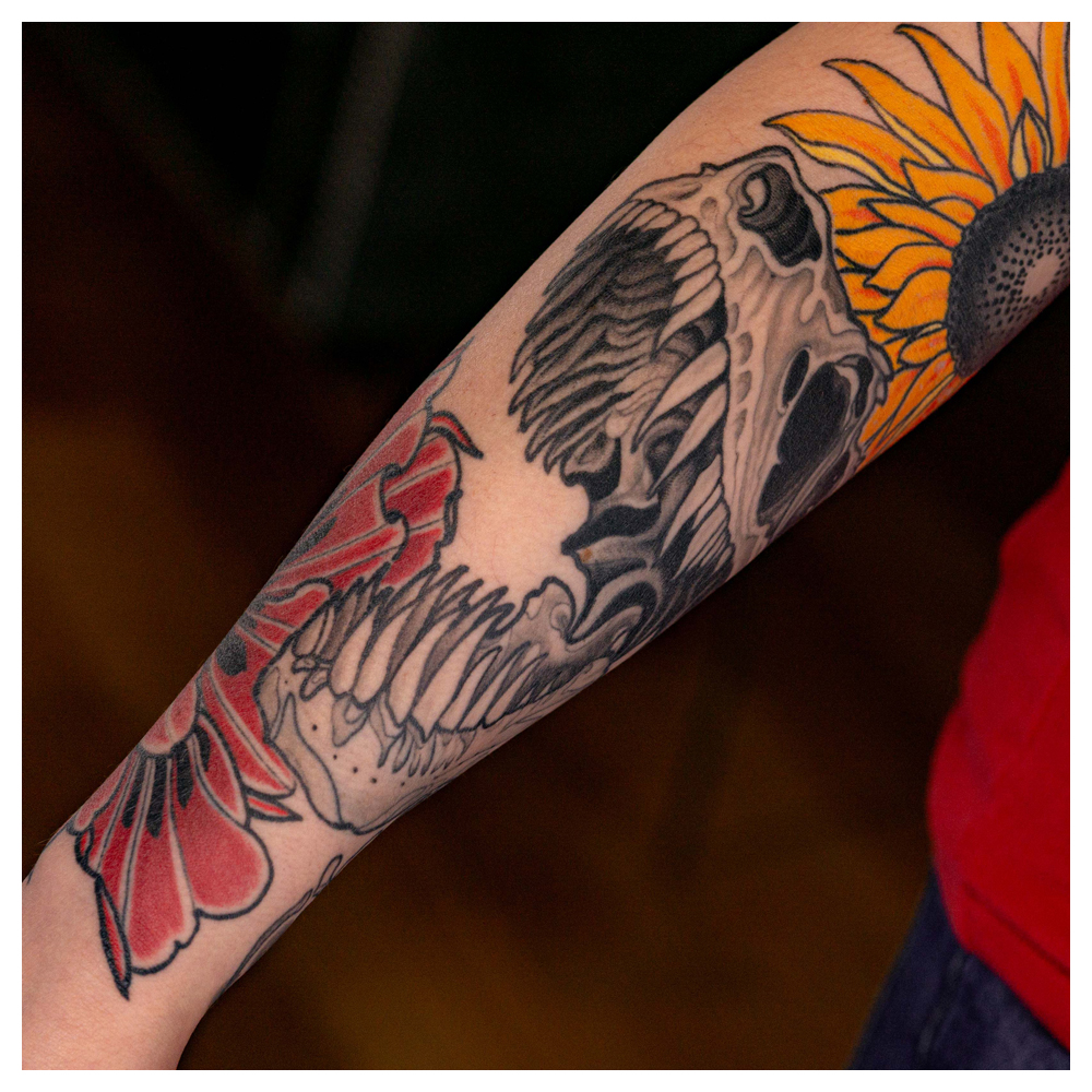 Neo Traditional - Lions Grave Custom Tattoo 1000_x_1000_jpg
