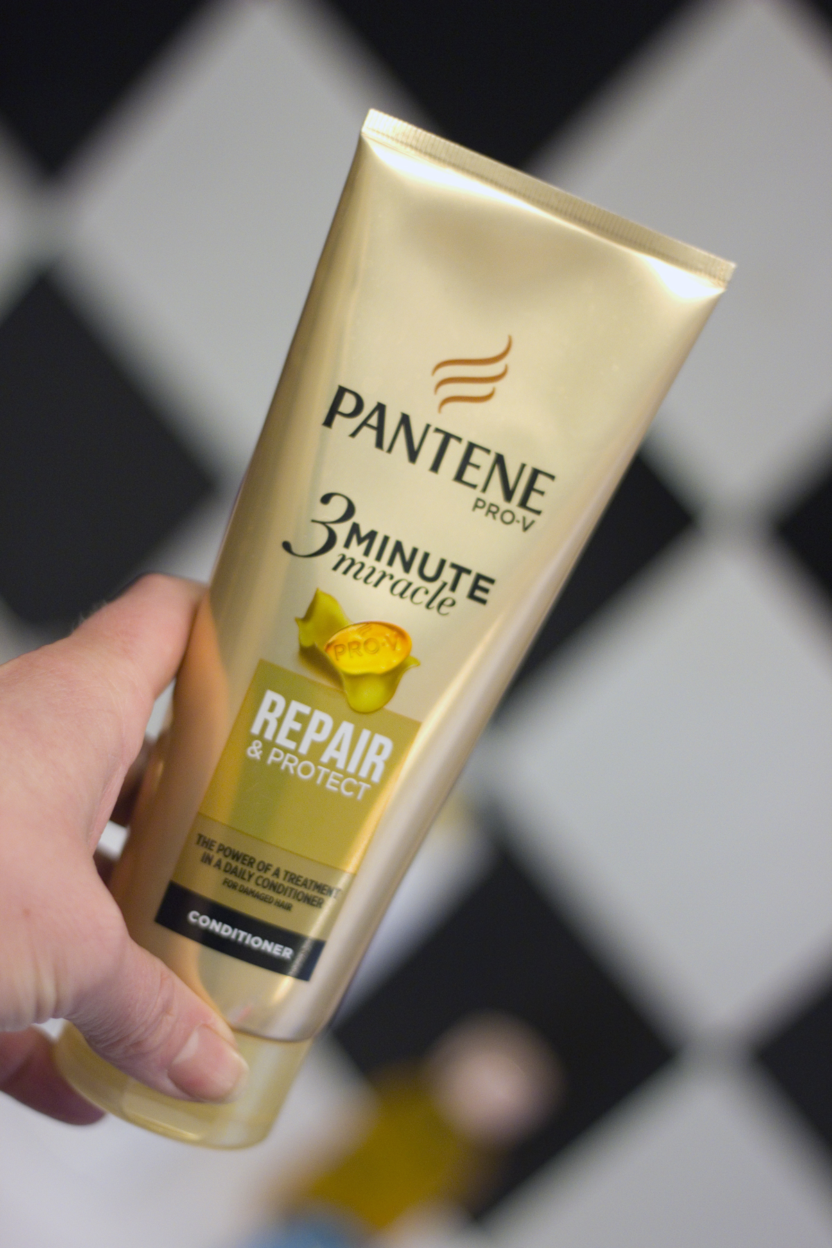 Pantene 3 Minute Miracle Is It Really? Lipstick, Lettuce & Lycra