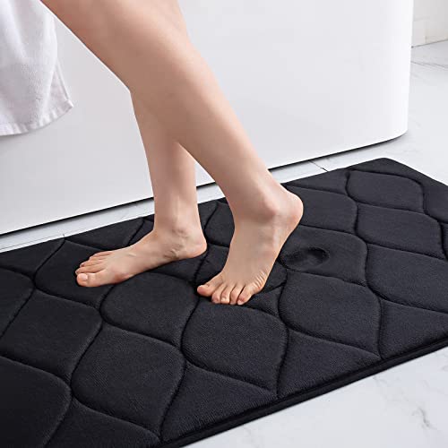 Best Absorbent Bath Mats (2023 Update) Liquid Image